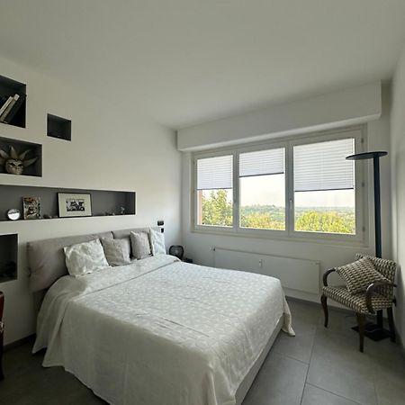 Modern Flat With A Stunning View In Cuneo Center Екстер'єр фото