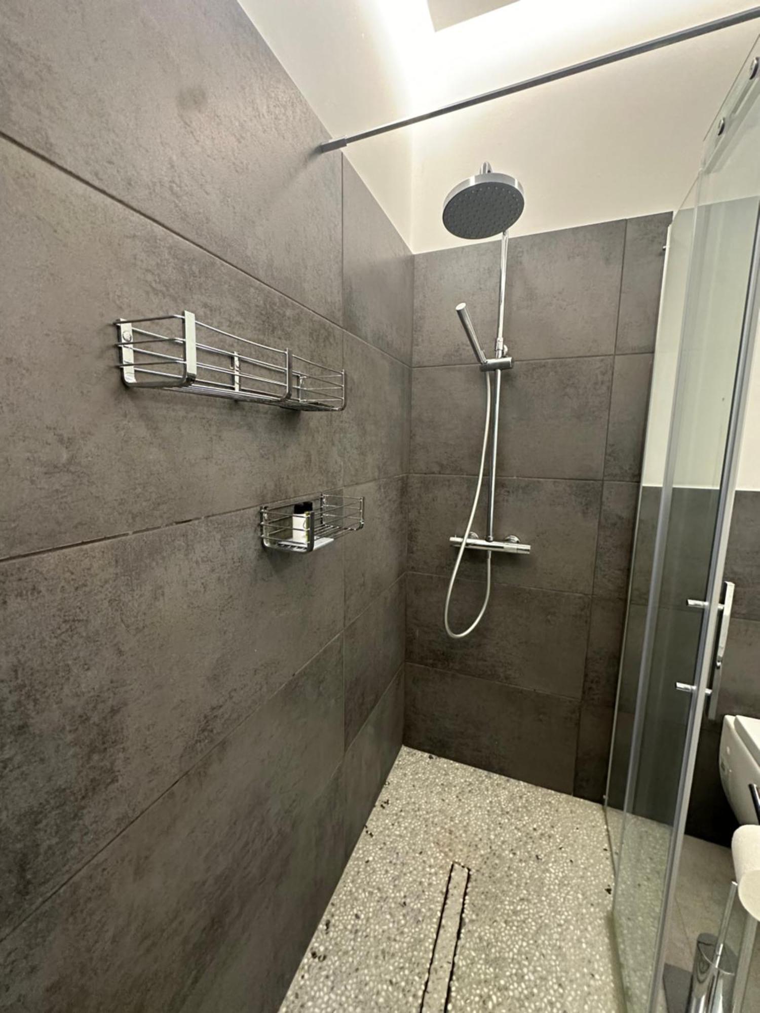 Modern Flat With A Stunning View In Cuneo Center Екстер'єр фото