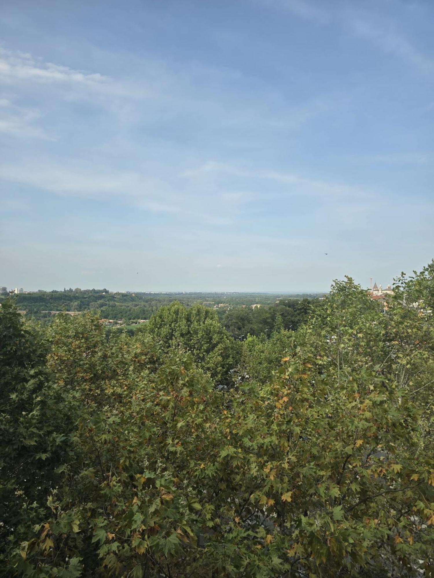 Modern Flat With A Stunning View In Cuneo Center Екстер'єр фото